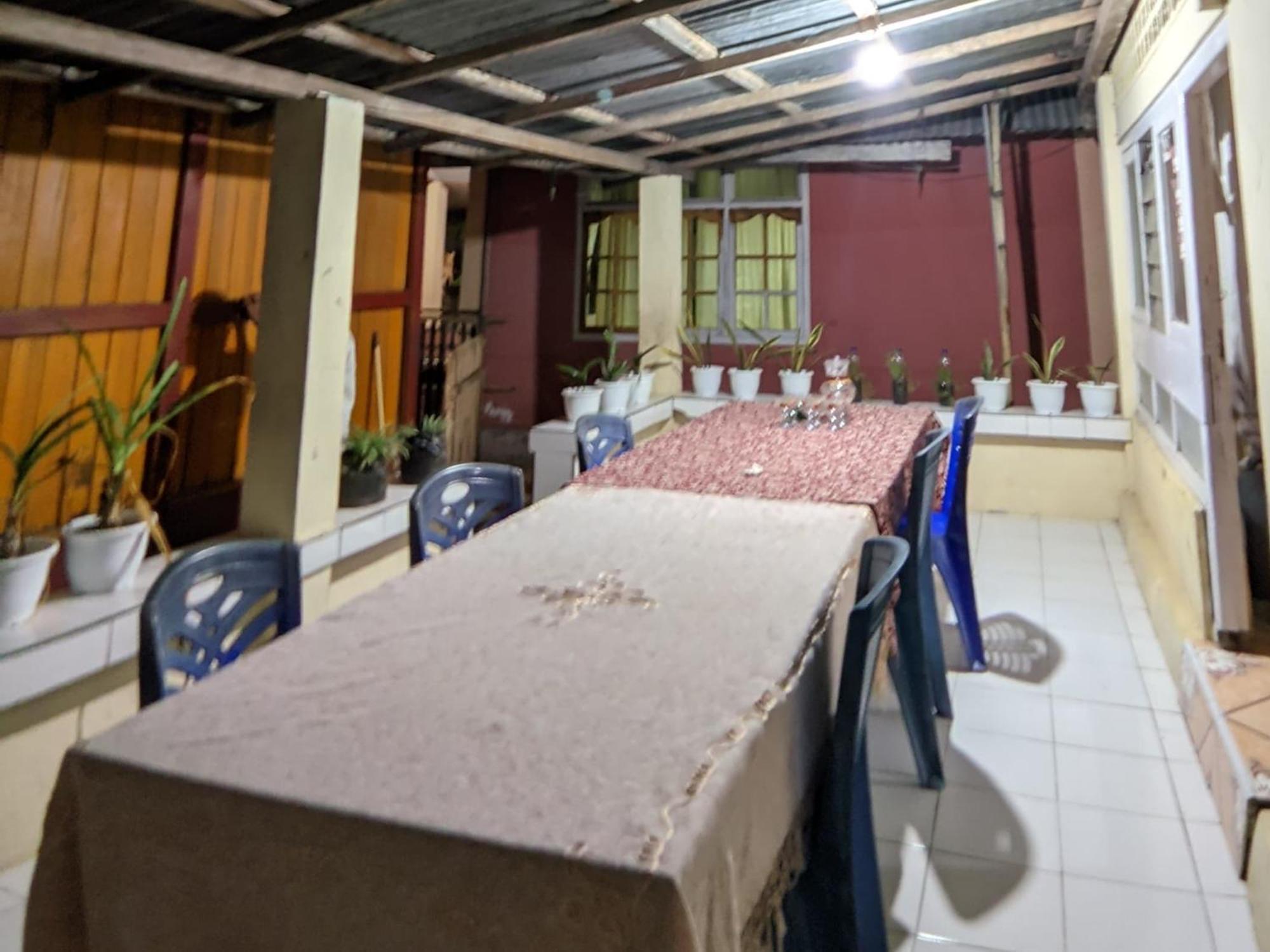 Bunaken Guesthouse Экстерьер фото